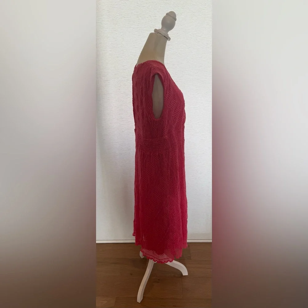 Rabbit Rabbit Rabbit Textured Red Midi Dress - Picture 10 of 13